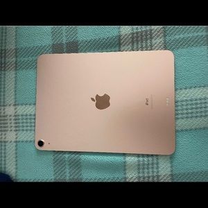 Apple iPad Air 4 64gb Rose Gold (slightly used)